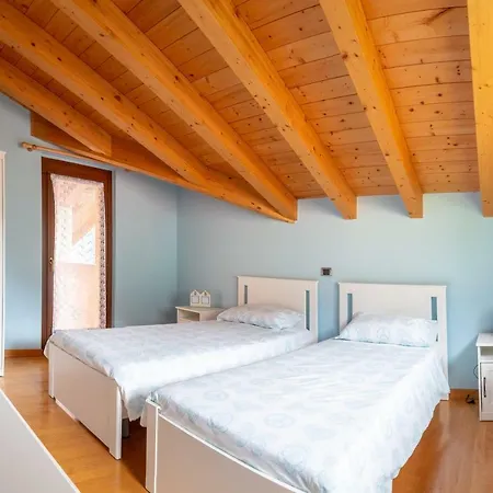 Casa Giulia Lierna